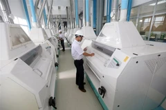 Dây chuyền sản xuất, đóng gói bột mì tại Công ty TNHH Uni-President Việt Nam, vốn đầu tư của Đài Loan tại khu công nghiệp Điện Nam-Điện Ngọc (Quảng Nam). (Ảnh: Danh Lam/TTXVN)
