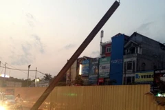 Cứu sống bệnh nhân bị thanh sắt dài 1,5m rơi xuyên thủng cổ