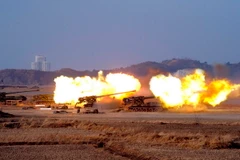 Đơn vị pháo binh số 681 của Quân đội Nhân dân Triều Tiên huấn luyện tại một địa điểm bí mật ở lãnh thổ nước này ngày 12/2/2009. (Nguồn: EPA/TTXVN)