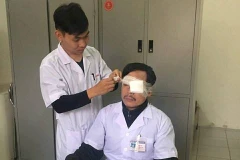 Điều tra vụ một bác sỹ bị hành hung khi đang cấp cứu bệnh nhân 