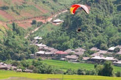 Festival Dù lượn Khau Phạ 2017. (Ảnh: Thế Duyệt/TTXVN)