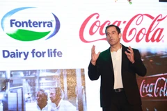 Ông Steve Bonz – Tổng Giám đốc Bộ phận hợp tác chiến lược của Dự án sữa nước Nutriboost của Coca-Cola phát biểu. (Ảnh: BTC/Vietnam+)