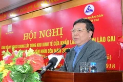 Ông Lê Ngọc Hưng, Phó Chủ tịch Ủy ban Nhân dân tỉnh Lào Cai phát biểu tại hội nghị. (Ảnh: Hương Thu/TTXVN)