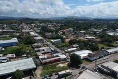 Quang cảnh khu vực biên giới giữa thành phố Pacaraima, bang Roraima, Brazil, và thành phố Santa Elena de Uiaren, Venezuela. (Ảnh: AFP/TTXVN)