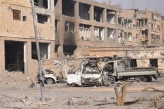 Cảnh đổ nát ở thành phố Deir Ezzor, Đông Syria sau các cuộc xung đột ngày 4/11/2017. (Ảnh: AFP/ TTXVN)