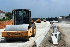 Cao tốc Hà Nội-Hải Phòng: Nhà thầu chậm tiến độ sẽ bị "cấm cửa"