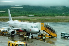 Đình chỉ các kiểm soát viên không lưu vụ máy bay Jetstar mất liên lạc