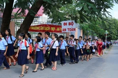 Thành phố Hồ Chí Minh hưởng ứng chương trình Đi bộ An toàn