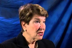 Cố vấn đặc biệt Susan Jacobs của Ngoại trưởng Mỹ. (Ảnh: youtube.com)