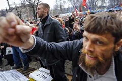 Các chỉ huy cảnh sát ở Đông Ukraine bị cáo buộc "phản bội"