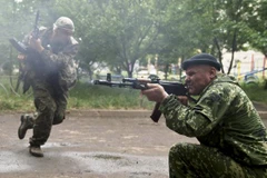 Ukraine cắt đứt con đường cuối cùng nối Lugansk với biên giới Nga