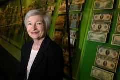 Người phụ nữ đầu tiên chính thức đứng đầu FED