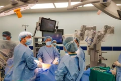 Với cấu trúc tinh vi, phẫu thuật robot có thể xâm nhập những vị trí khó tiếp cận 