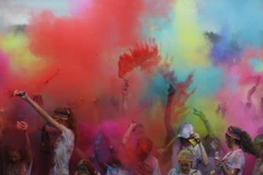 Cuộc thi chạy Màu sắc được biết đến với tên gọi 5km hạnh phúc nhất trên hành tinh.