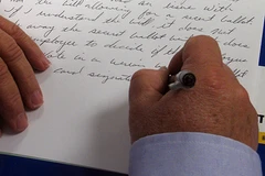 Dư luận Italy xôn xao vì một bức thư ngỏ tố cáo vợ lừa dối 