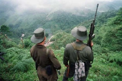 FARC nghi ngờ quyết định ngừng ném bom của tổng thống Colombia 