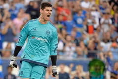 Thủ thành Thibaut Courtois ăn mừng chiến thắng trước PSG. (Ảnh: Getty Images)
