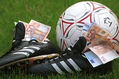 Italy: Hơn 100 người bị bắt trong scandal dàn xếp tỷ số bóng đá