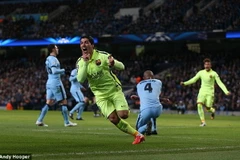 Luis Suarez khẳng định đẳng cấp với cú đúp vào lưới ManCity