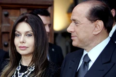 Cựu Thủ tướng Italy Silvio Berlusconi cùng vợ cũ Veronica Lario. (Ảnh: Getty Images)
