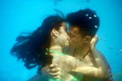 Một cặp đôi tham gia cuộc thi. (Ảnh: THX/TTXVN)