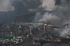 Khói bốc lên sau vụ nổ. (Nguồn: AFP/TTXVN)