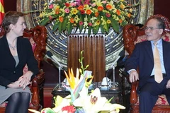 Chủ tịch Quốc hội tiếp Đại sứ Litva. (Ảnh: Nhan Sáng/TTXVN)