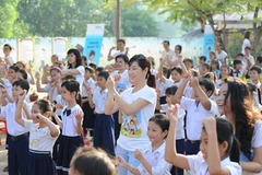 Khởi động chương trình "Em khỏe-Em học tốt" 2012