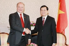 Chủ tịch nước Trương Tấn Sang tiếp Chủ tịch Đảng Cộng sản Liên bang Nga Zyuganov. (Ảnh: Nguyễn Khang/TTXVN)