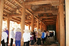 Sai phạm trong việc trùng tu Chùa Trăm Gian tại xã Tiên Phương, huyện Chương Mỹ, thành phố Hà Nội. (Nguồn: hanoimoi)