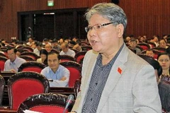 Đại biểu Quốc hội tỉnh Quảng Bình, Bộ trưởng Bộ Tư pháp Hà Hùng Cường phát biểu ý kiến. (Ảnh: An Đăng/TTXVN)