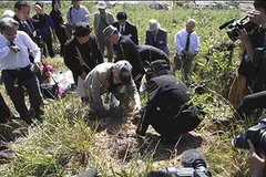 Đây là lần thứ ba trong hơn hai tháng qua, Bình Nhưỡng cho phép công dân Nhật Bản đến Triều Tiên thăm mộ thân nhân. (Nguồn: AP-Yonhap)