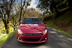 Mẫu Dodge Dart Aero đời 2013. (Nguồn: studentnewsie.com)