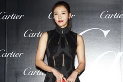 Tạo điểm nhấn với ví cầm tay dự tiệc như sao thế giới