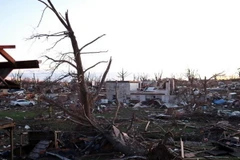 Miền Trung nước Mỹ ban bố cảnh báo lũ và bão lớn diện rộng