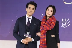 Cách nhau 11 tuổi, nhưng Song Seung Hun – Lưu Diệc Phi vẫn rất xứng đôi.