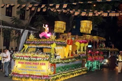 [Photo] Giáo hội Phật giáo Việt Nam tổ chức Đại lễ Phật đản 2015