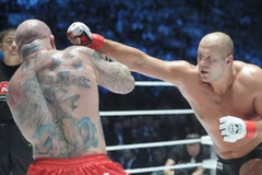 Trong số 28 trận đấu tiếp theo, Fedor Emelianenko tiếp tục thành tích bất bại. Anh giành chiến thắng 34 trong tổng cộng 40 trận đấu (12 trong số đó thắng bằng knock-out). (Nguồn: sputniknews)