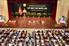 Toàn cảnh kỳ họp Hội đồng Nhân dân Thành phố Hồ Chí Minh khóa IX. (Ảnh: Thành Chung/TTXVN)