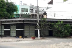 Chuyển công tác cán bộ để xác minh việc bao che người nhà làm sai