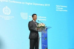 Đại sứ Phạm Vinh Quang phát biểu tại hội nghị. (Ảnh: CTV)