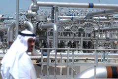 Một cơ sở lọc dầu ở Al-Rawdhatain, Kuwait. (Ảnh: AFP/TTXVN)