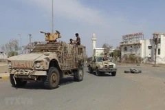 Binh sỹ ủng hộ chính phủ Yemen tại thành phố cảng Hodeida. (Ảnh: AFP/TTXVN)