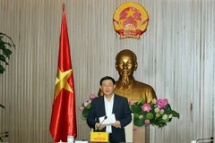 Phó Thủ tướng Vương Đình Huệ phát biểu tại buổi làm việc. (Ảnh: Nguyễn-Dân/TTXVN)
