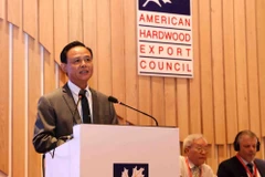 Thứ trưởng thường trực Bộ Nông nghiệp và Phát triển nông thôn Hà Công Tuấn phát biểu khai mạc. (Ảnh: Vũ Sinh/TTXVN)