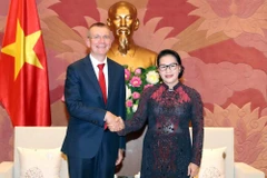 Chủ tịch Quốc hội Nguyễn Thị Kim Ngân tiếp Bộ trưởng Ngoại giao Latvia Edgars Rinkevics đang ở thăm chính thức Việt Nam. (Ảnh: Trọng Đức/TTXVN)