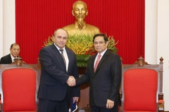 Ông Phạm Minh Chính, Ủy viên Bộ Chính trị, Bí thư Trung ương Đảng, Trưởng Ban Tổ chức Trung ương tiếp Phó Thủ tướng Cộng hòa Belarus Igor Lyashenko. (Ảnh: Phương Hoa/TTXVN)