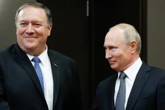 Ngoại trưởng Mỹ Mike Pompeo trong cuộc gặp Tổng thống Nga Putin. (Nguồn: Reuters)