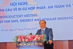 Ông Vũ Việt Anh - Cục trưởng Cục Lãnh sự khẳng định ý nghĩa quan trọng của Thỏa thuận GCM - thỏa thuận liên chính phủ đầu tiên về di cư. (Ảnh: Đặng Tuấn/TTXVN)