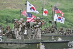 Lính thủy đánh bộ Mỹ và Hàn Quốc tham gia tập trận chung 'Giải pháp then chốt' tại Goyang, Hàn Quốc ngày 15/3/2017. (Nguồn: AFP/TTXVN)